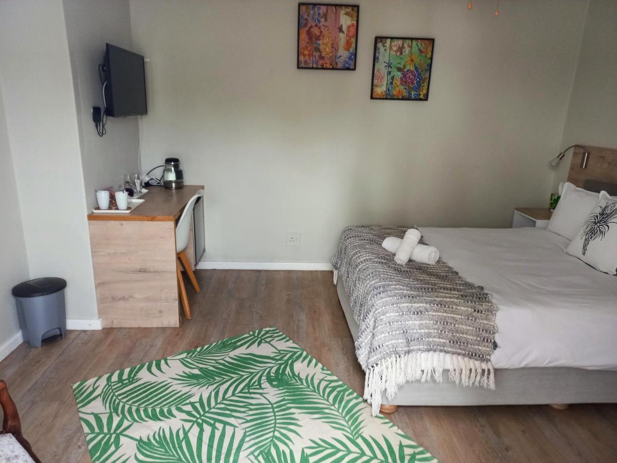 Woodleigh Guest Lodge East London Esterno foto