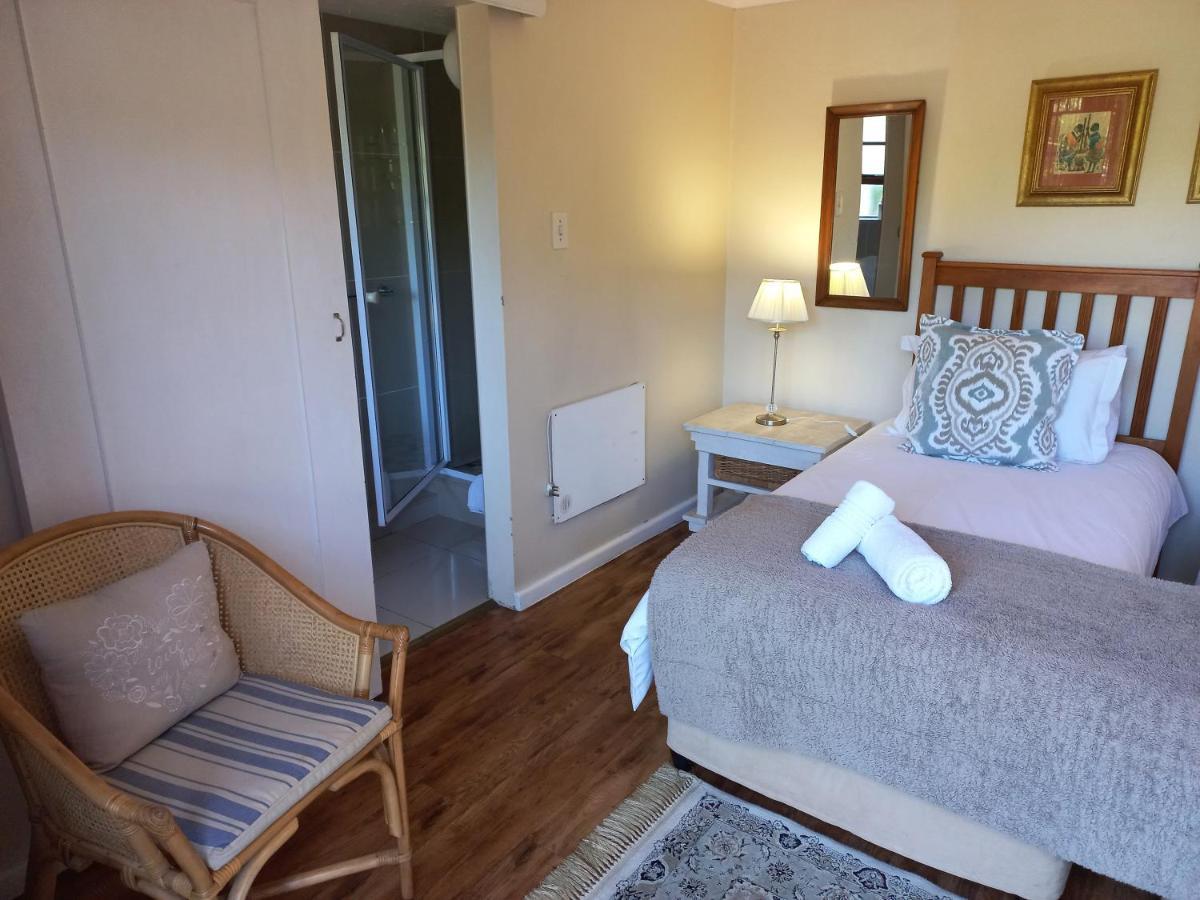 Woodleigh Guest Lodge East London Esterno foto