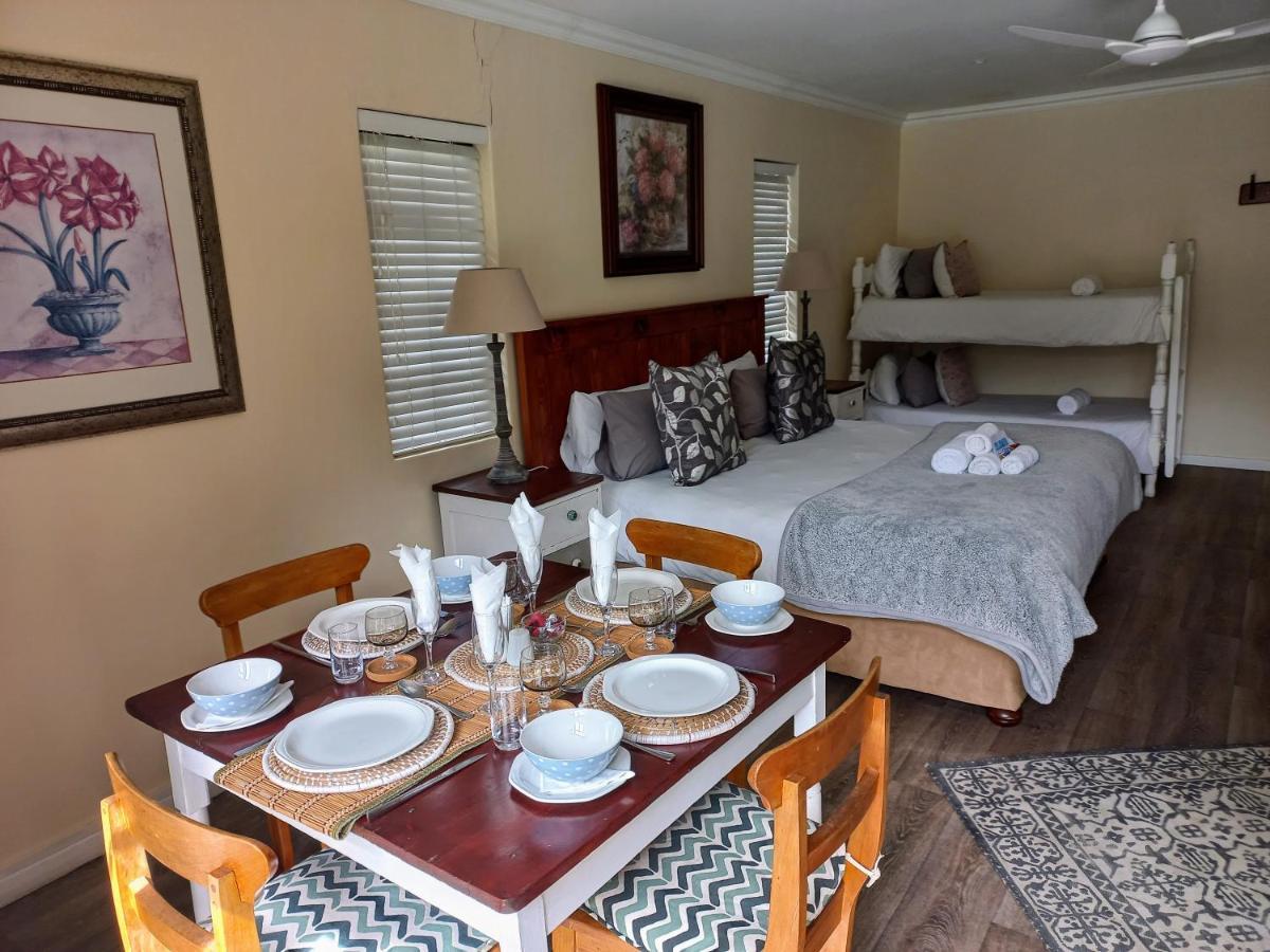 Woodleigh Guest Lodge East London Esterno foto